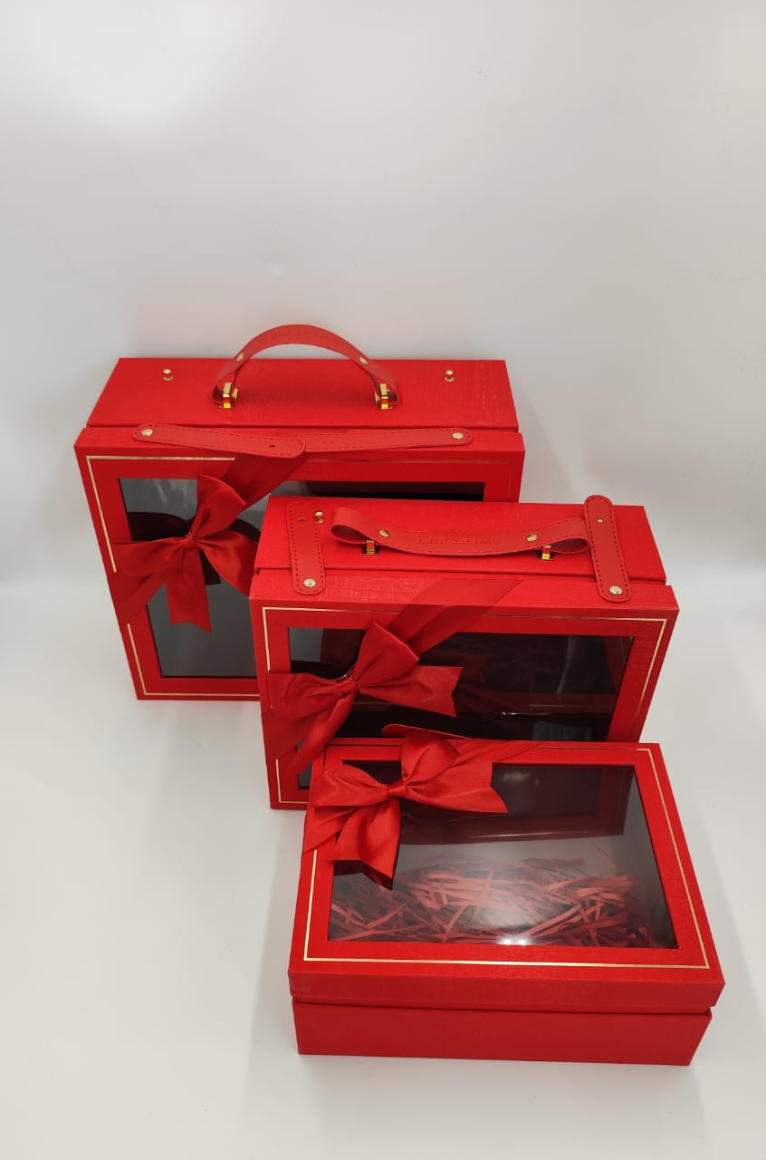 RED GIFT BASKET 3 SIZES 120 AED SET L=80AED