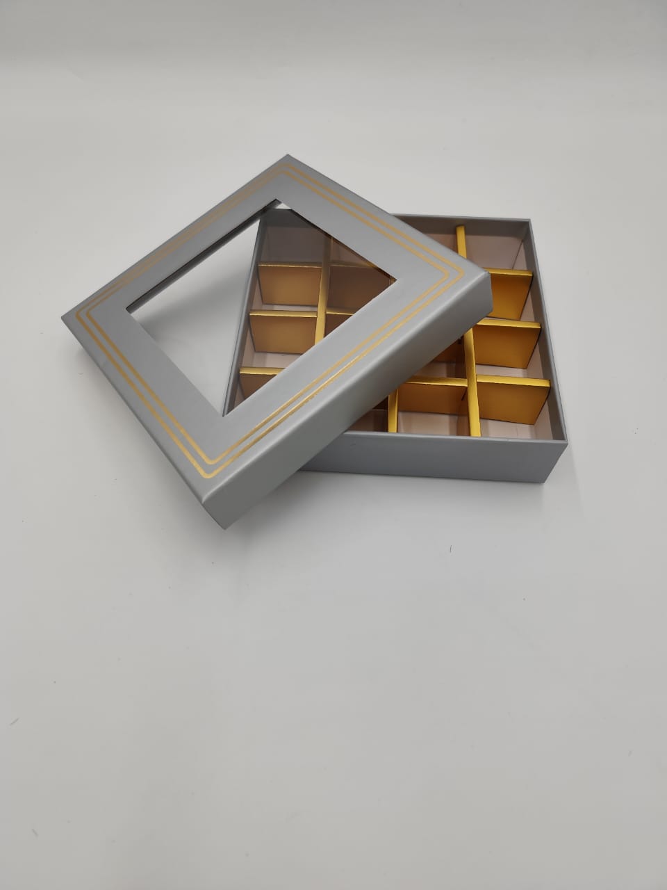 GREY CANDY BOX