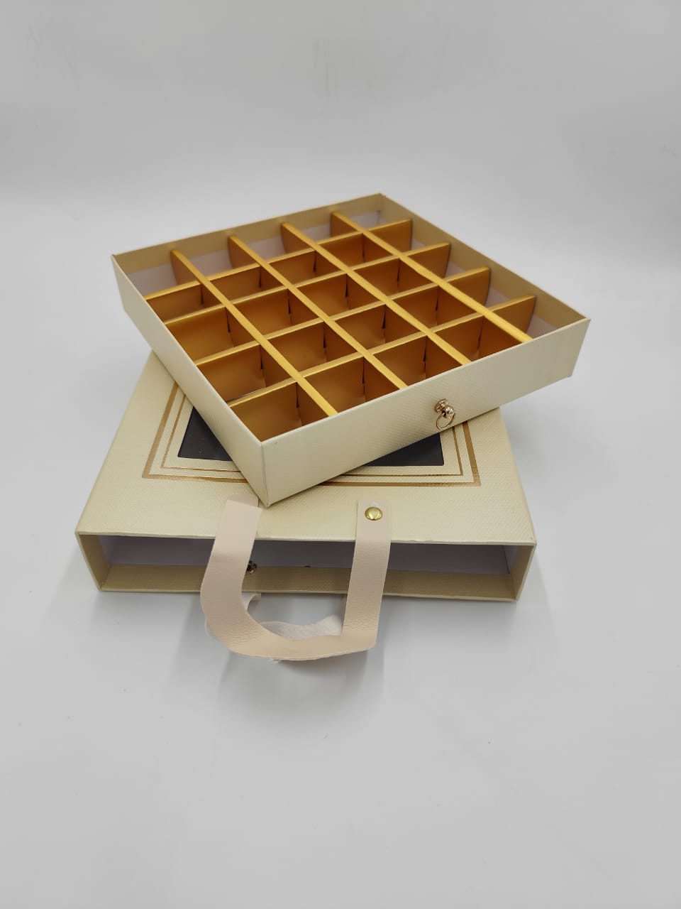 CANDY BOX DRAWER WITH A HANDLE