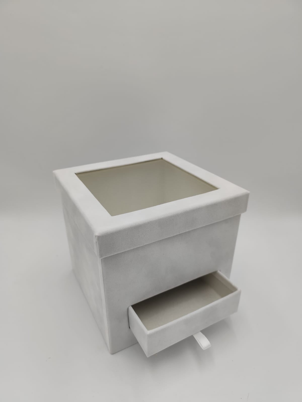 WHITE VELVET BOX DRAWER 60AED